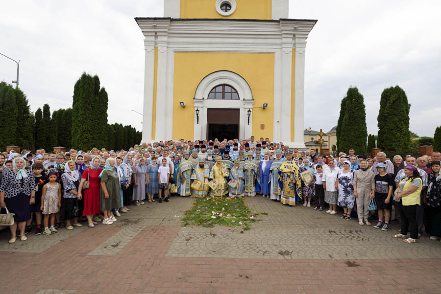 В Речице торжественно отпраздновали 150-летие со дня первого освящения Свято-Успенского собора